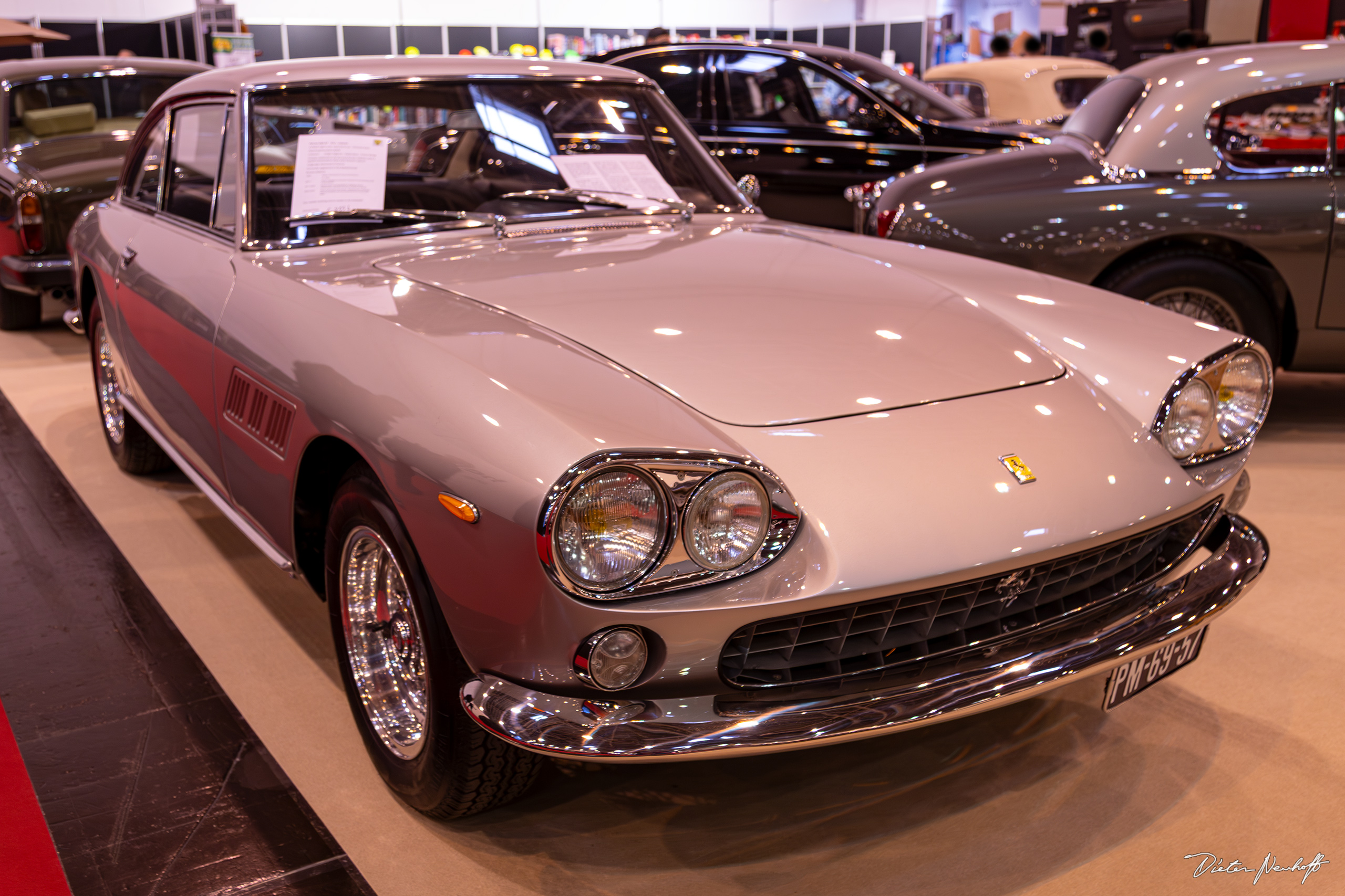 Ferrari 330 GT 2+2