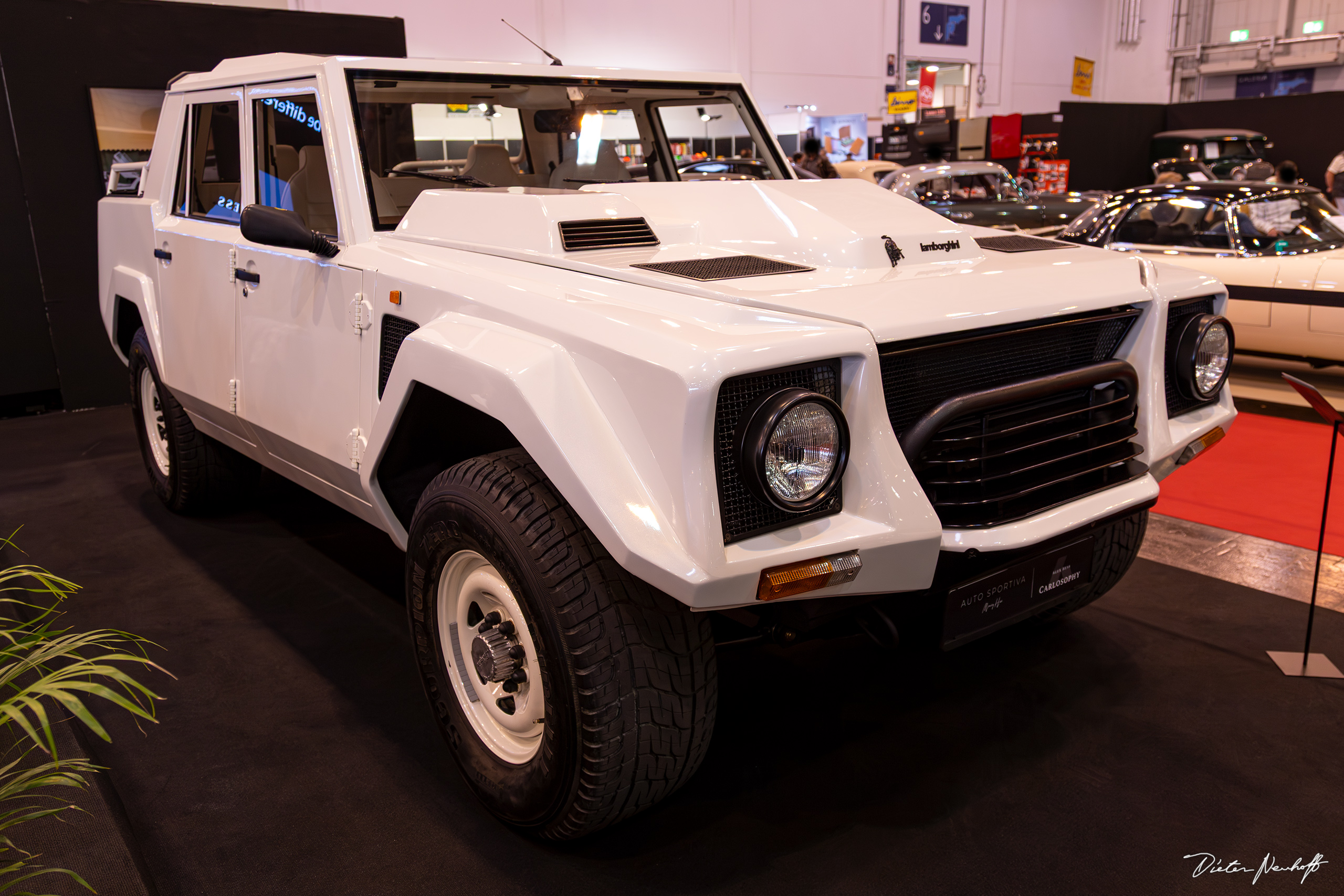 Lamborghini LM 002