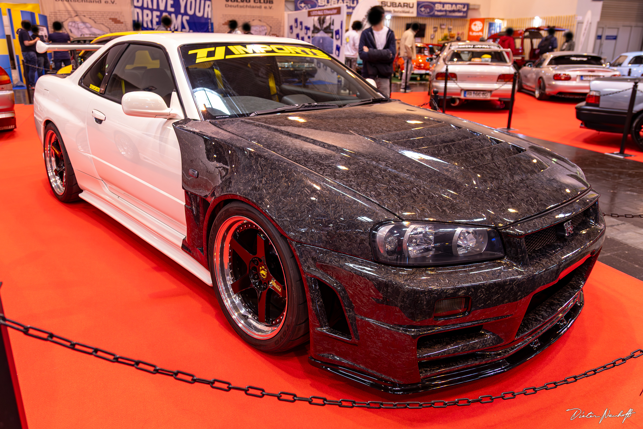 Nissan R34 GT-R